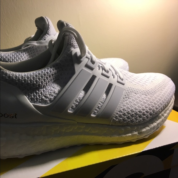 adidas Ultra Boost 2.0 Triple White - Size: 8.5 - Picture 7 of 7
